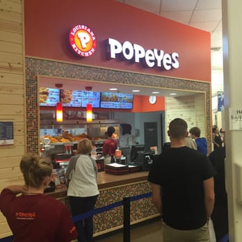 Popeye's - people standing in line at the counter - Fast Food Near Me - Trenton, New Jersey Popeye's - people standing in line at the counter - Fast Food Near Me - Trenton, New Jersey