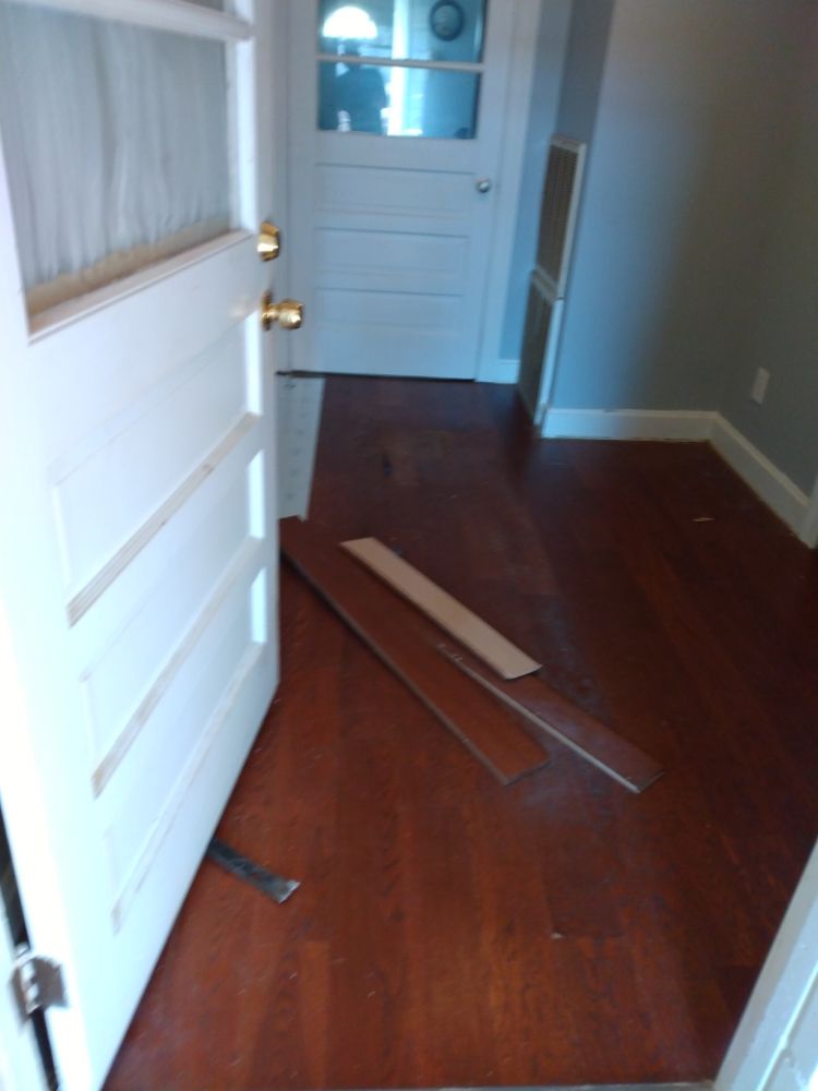 Slide of Carolina handyman and lawn care service