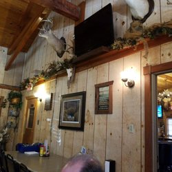 White Tails Bar & Grill