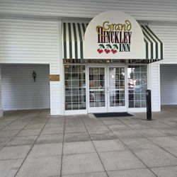 Grand Casino Inn - Entrance