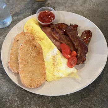 Midtown Spirits - Midtown Plate - Bars Near Me - Sacramento, California