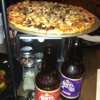 Lost Pizza Co - Give me pizza and beer for dinner every day of the year.... That's almost a song - Pizza Near Me - Southaven, Mississippi