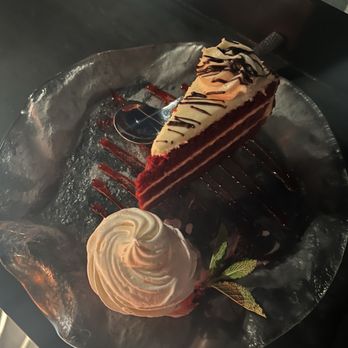 Smoke & Mirrors - Red Velvet Cake - Bars Near Me - Washington Dc, District of Columbia