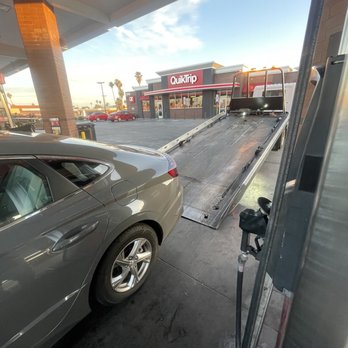 Showcase Honda - It's not everyday you buy $20,000+ car and have to get it towed a month later because the dealership is unable to find a solution - Car Dealers Near Me - Phoenix, Arizona Showcase Honda - It's not everyday you buy $20,000+ car and have to get it towed a month later because the dealership is unable to find a solution - Car Dealers Near Me - Phoenix, Arizona