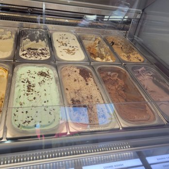Le Macaron French Pastries - Gelato - Macarons Near Me - Wesley Chapel, Florida Le Macaron French Pastries - Gelato - Macarons Near Me - Wesley Chapel, Florida