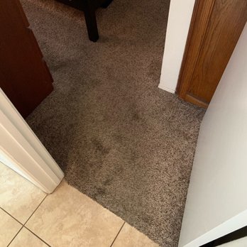 Floor Cleaner Fred - Bedroom before - Carpet Cleaning Near Me Floor Cleaner Fred - Bedroom before - Carpet Cleaning Near Me