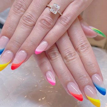 NAILBAY Melrose - Pride mani by Jenny - Nail Salons Near Me - Los Angeles, California NAILBAY Melrose - Pride mani by Jenny - Nail Salons Near Me - Los Angeles, California