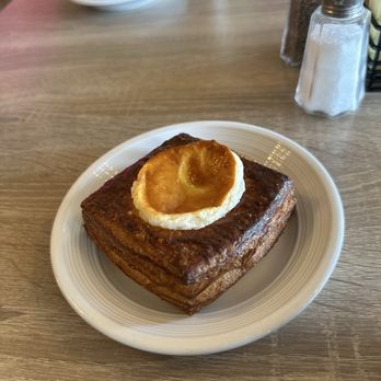 Le Cafe Du Val - Cheese danish - Cafes Near Me - Henderson, Nevada