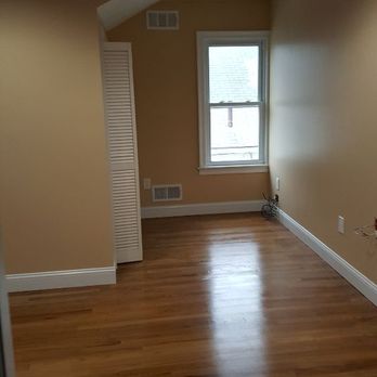 Eagle Rock General Contractor - Finished bedroom - Roofing Near Me - West Orange, New Jersey Eagle Rock General Contractor - Finished bedroom - Roofing Near Me - West Orange, New Jersey