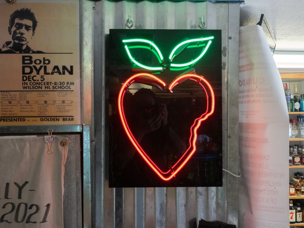 Saints & Sinners Logo