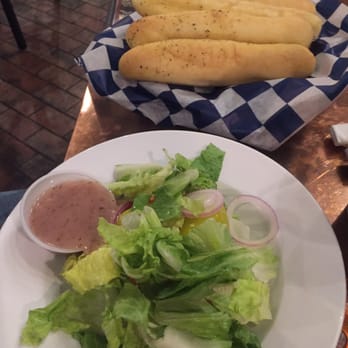 Pasghetti's - Salad and breadsticks served with dinner - Italian Near Me - Branson, Missouri