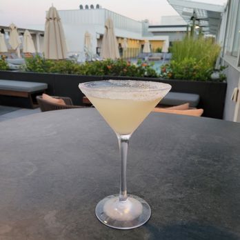 High Bar - Lemon drop Martini - Bars Near Me - Palm Springs, California High Bar - Lemon drop Martini - Bars Near Me - Palm Springs, California