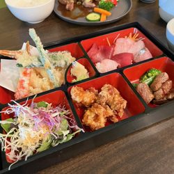 Fuga - Fuga bento box with beef eye steak and sashimi