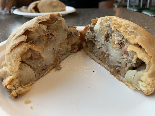 Roy's Pasties & Bakery by null