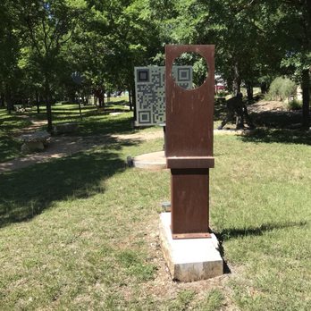 Salado Sculpture Garden - Looks like that thing pitchers pitch balls through to hitters in the home run derby - Botanical Gardens Near Me - Salado, Texas Salado Sculpture Garden - Looks like that thing pitchers pitch balls through to hitters in the home run derby - Botanical Gardens Near Me - Salado, Texas