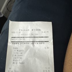 KFC - Incompetent People