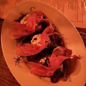 Gjelina - Roasted Pear , Burrata , Pecan , Prosciutto & Sheery Vinaigrette - New American Near Me - Venice, California