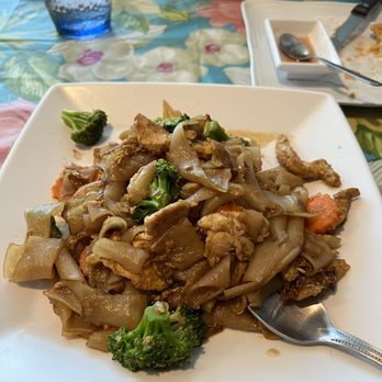 Cibo Thai - Thai Near Me - Montrose, California
