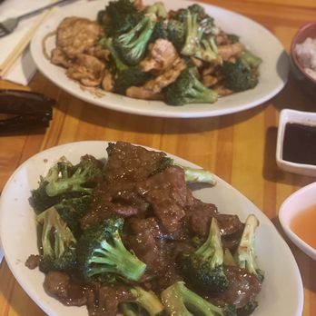Sushi Yoshi - Beef and broccoli and chicken and broccoli - Chinese Near Me - Killington, Vermont
