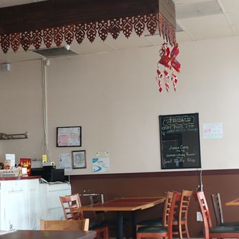 Thai House Restaurant - The decor is a very light and welcoming - Thai Near Me - Simi Valley, California Thai House Restaurant - The decor is a very light and welcoming - Thai Near Me - Simi Valley, California