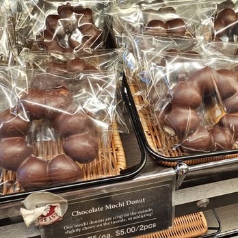 Brug Bakery Lanai @ Ala Moana - Chocolate Mochi Donut... mmm! - Bakeries Near Me - Honolulu, Hawaii