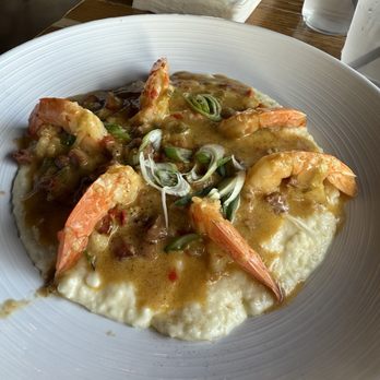 Bowleys On The Bay - Shrimp and grits - New American Near Me - Middle River, Maryland