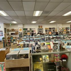 Kicksville Vinyl & Vintage - Kicksville!