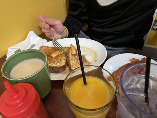 Grumpy's Cafe by null