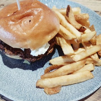 Kelseys Original Roadhouse - Peppercorn burger subbed with veggie patty and goat cheese. It was dry with hard and chewy bits in it. Fries were average. - Canadian (New) Near Me - Vaughan, Ontario Kelseys Original Roadhouse - Peppercorn burger subbed with veggie patty and goat cheese. It was dry with hard and chewy bits in it. Fries were average. - Canadian (New) Near Me - Vaughan, Ontario
