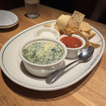 Hillstone - Spinach and Artichoke Dip - Salad Near Me - Houston, Texas