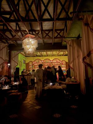 APOTHEKE LOS ANGELES by null