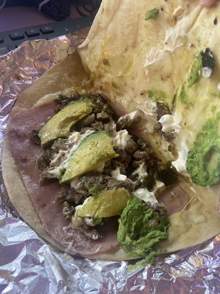 BURRITOS LA CHIQUITA 28 Photos & 41 Reviews 1328 Minnesota Ave, Kansas City, Kansas