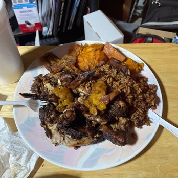 St. Bess Jerk - 8pcs jerk wings dinner with rice, plantains, and sweet potatoes - Caribbean Near Me - Burbank, Illinois