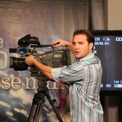 Midtown Video - Jesse demos a Sony XDCAM camera on the .video show