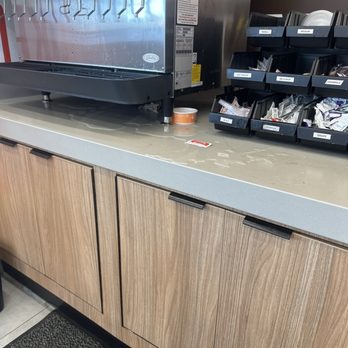 Popeyes Louisiana Kitchen - Water under fountain - Fast Food Near Me - Norman, Oklahoma Popeyes Louisiana Kitchen - Water under fountain - Fast Food Near Me - Norman, Oklahoma