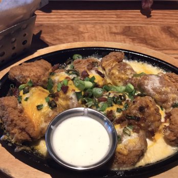 Chili's - Loaded Boneless Wings w/ Fries - American Near Me - Lake Worth, Texas