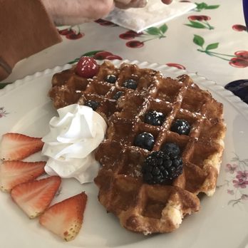 Papi's Pies - Leige Waffle - Desserts Near Me - Round Rock, Texas Papi's Pies - Leige Waffle - Desserts Near Me - Round Rock, Texas