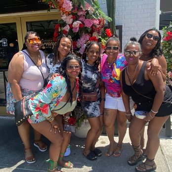Breakfast At Barneys - Outside at Barney's! - Breakfast & Brunch Near Me - Atlanta, Georgia