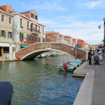 Isola di Murano - One of many walkways with bridges spanning the canals. - Landmarks & Historical Buildings Near Me - Murano, VE