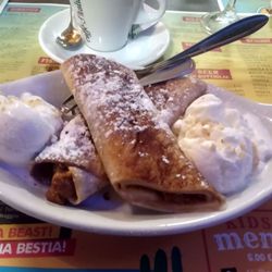 Tacos & Amigos - Apple cinnamon taquitos