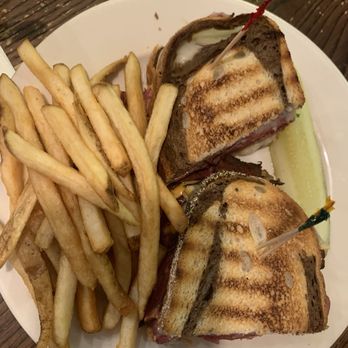 Cheers - Rueben sandwich - American Near Me - Boston, Massachusetts