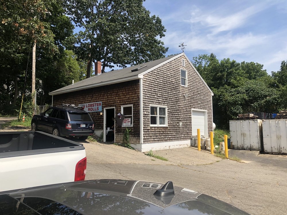 SEAVIEW LOBSTER COMPANY Updated July 2024 16 Photos 43 Government St, Kittery, Maine
