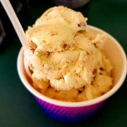 Green Acres Ice Cream - Green Acres Ice Cream, Medium dish of Praline Carmel Turtle