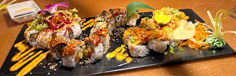 Food from Nguyens Asian Grill