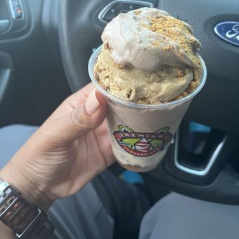 Jeremiah's Italian Ice - Candy Bar with cookie butter crumbles - Desserts Near Me - Locust, North Carolina Jeremiah's Italian Ice - Candy Bar with cookie butter crumbles - Desserts Near Me - Locust, North Carolina