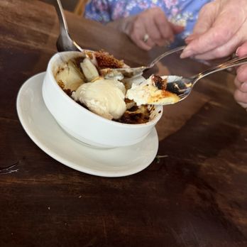 Rooster's Wood-fired Kitchen Winston Salem - Crème Brûlée - Bars Near Me - Winston-salem, North Carolina Rooster's Wood-fired Kitchen Winston Salem - Crème Brûlée - Bars Near Me - Winston-salem, North Carolina