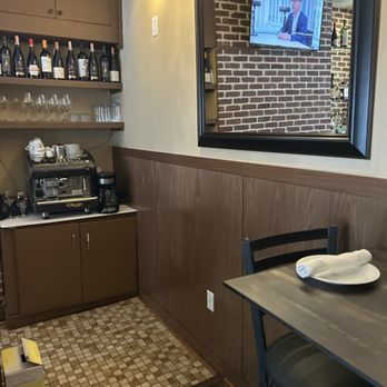 Feeling Kinda Kozy - Bars Near Me - Fishkill, New York