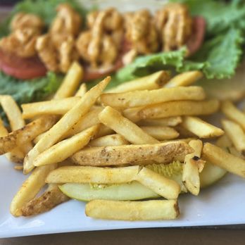 Bo's Beach - Shrimp po boy - New American Near Me - Fort Lauderdale, Florida Bo's Beach - Shrimp po boy - New American Near Me - Fort Lauderdale, Florida
