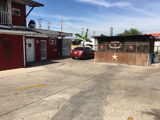 Briskets & Beer Smokehouse by null