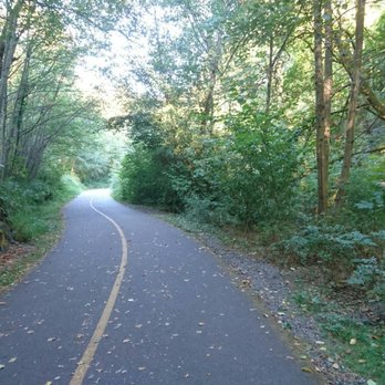 Des Moines Creek Trail - Gorgeous day for a walk. - Parks Near Me - Des Moines, Washington Des Moines Creek Trail - Gorgeous day for a walk. - Parks Near Me - Des Moines, Washington
